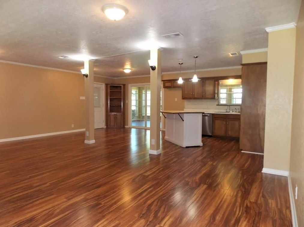 4750 Fieldwood Ln, Beaumont, TX 77706
