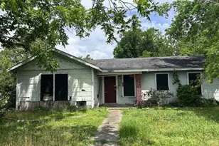 1780 Euclid St, Beaumont, TX 77705 - Photo 4