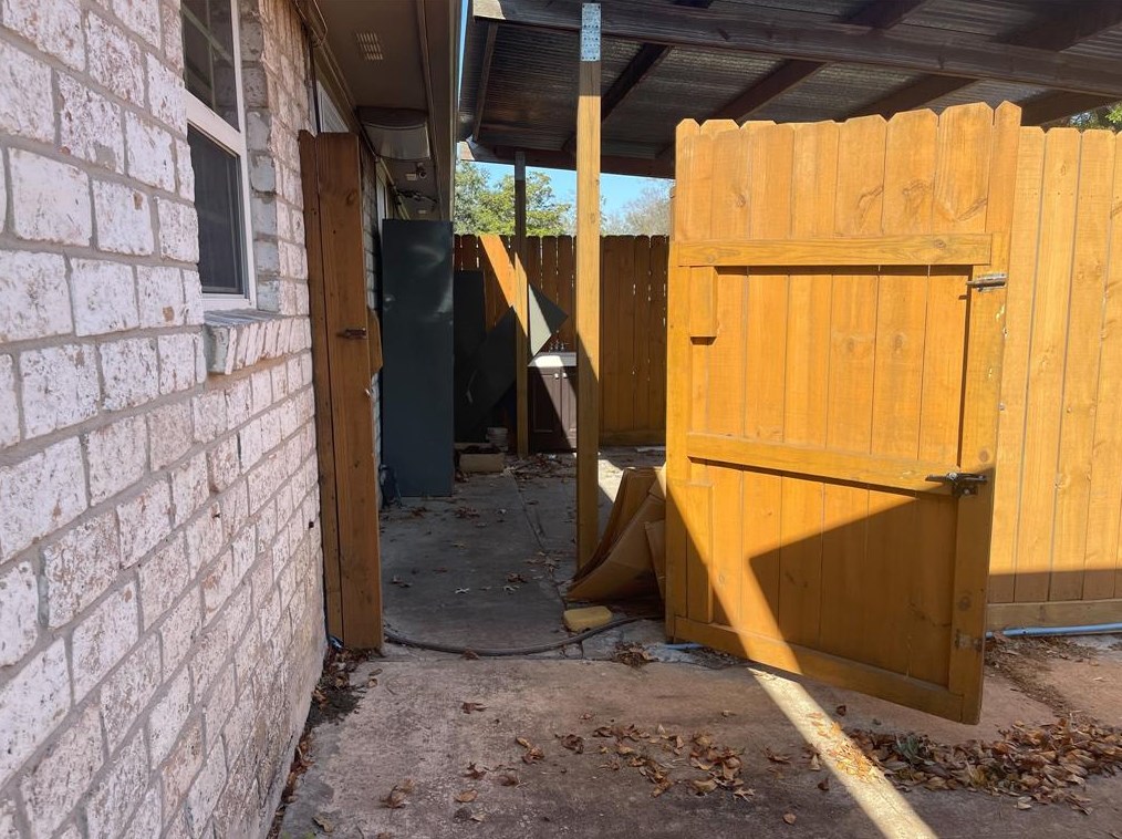 12365 Sharpview Dr #2365, Houston, TX