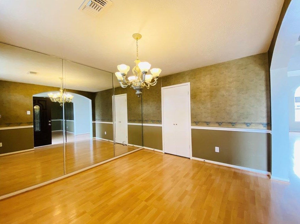7515 San Dimas Dr, Houston, TX 77083