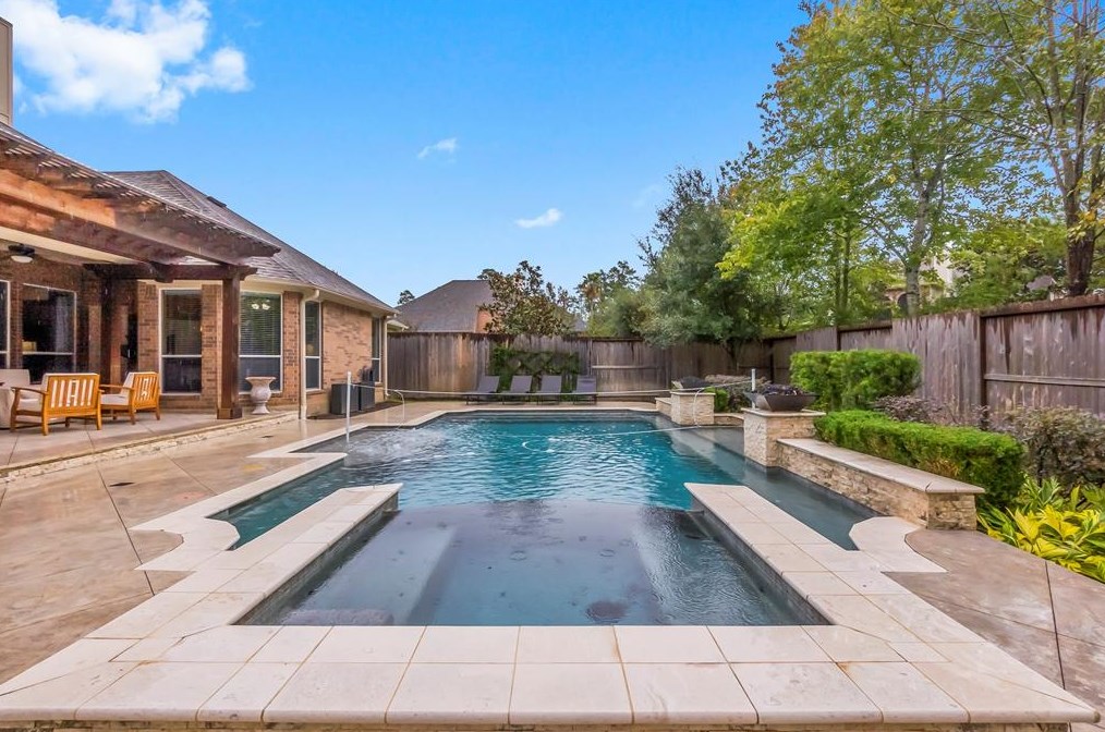 110 Concord Valley Cir, Spring, TX 77382-1389