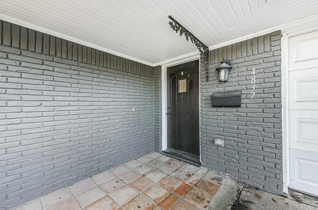 4837 Willowbend Blvd, Houston, TX 77035