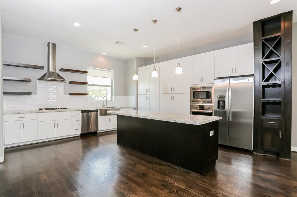 1621 Crockett St, Houston, TX 77007-4018