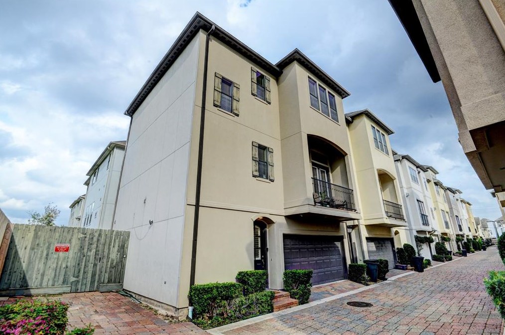 2803 Sherwin St, Houston, TX 77007