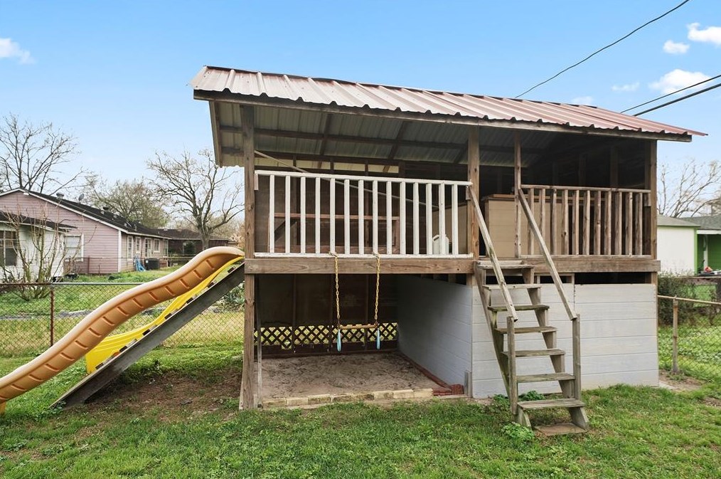 5619 Ashburn St, Houston TX  77033-3214 exterior