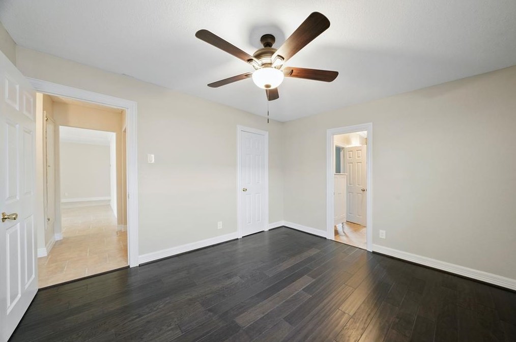 5619 Ashburn St, Houston TX  77033-3214 exterior