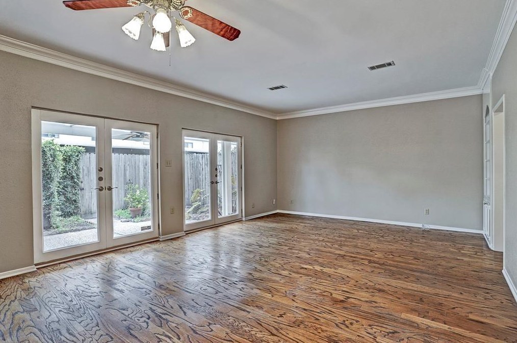 3664 Lake St, Houston, TX 77098
