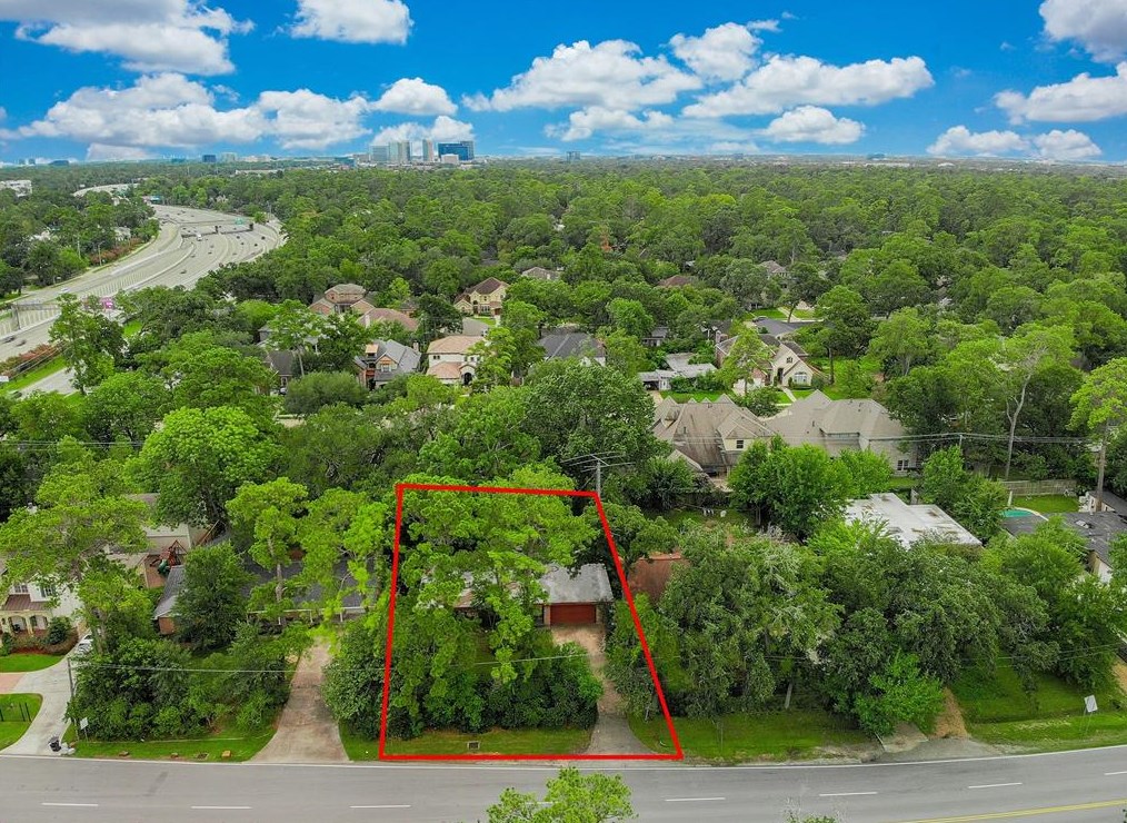 12915 Memorial Dr, Houston TX  77024-7130 exterior