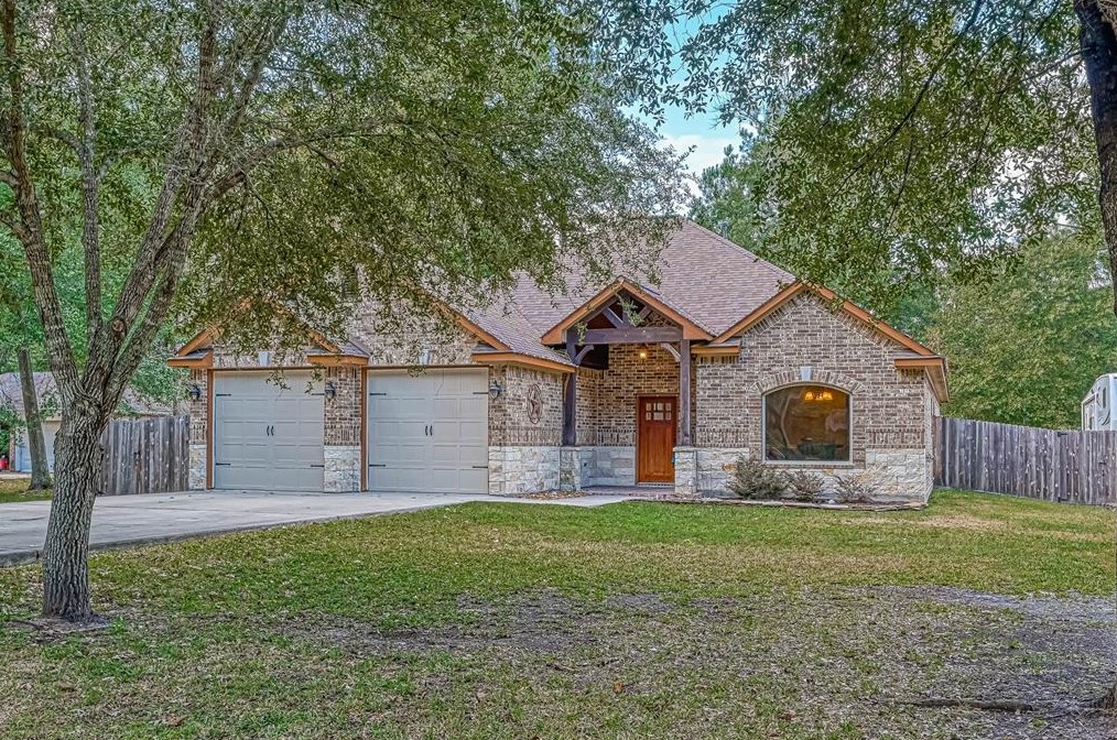 2679 Colosseum Ct, Roman Forest, TX 77357-3038