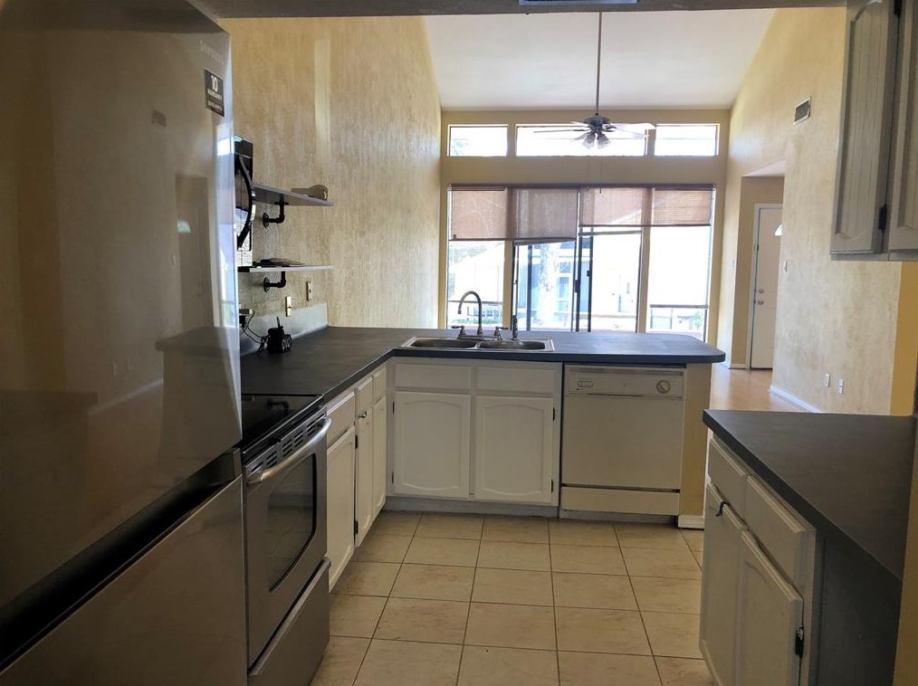 18 April Pt Dr, Montgomery TX 77356-8873 exterior