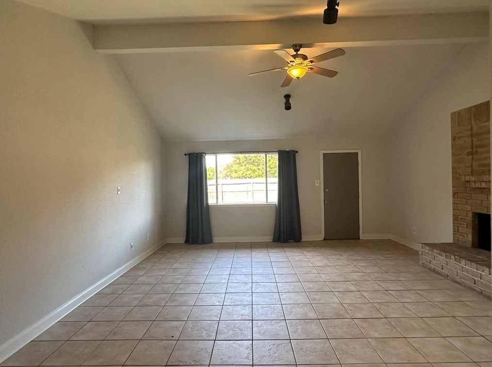 3422 Sandbrook Dr, Houston, TX 77066-5521