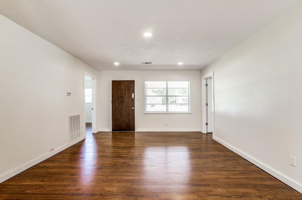 235 Live Oak St, Crosby TX  77532-2721 exterior