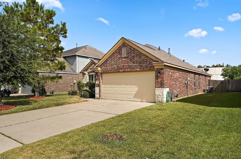 18523 Windy Stone Dr, Houston, TX 77084