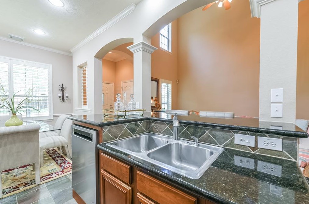 17731 Skyline Arbor, Houston TX  77094-1273 exterior