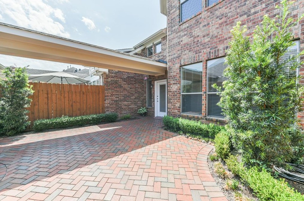 17731 Skyline Arbor, Houston TX  77094-1273 exterior