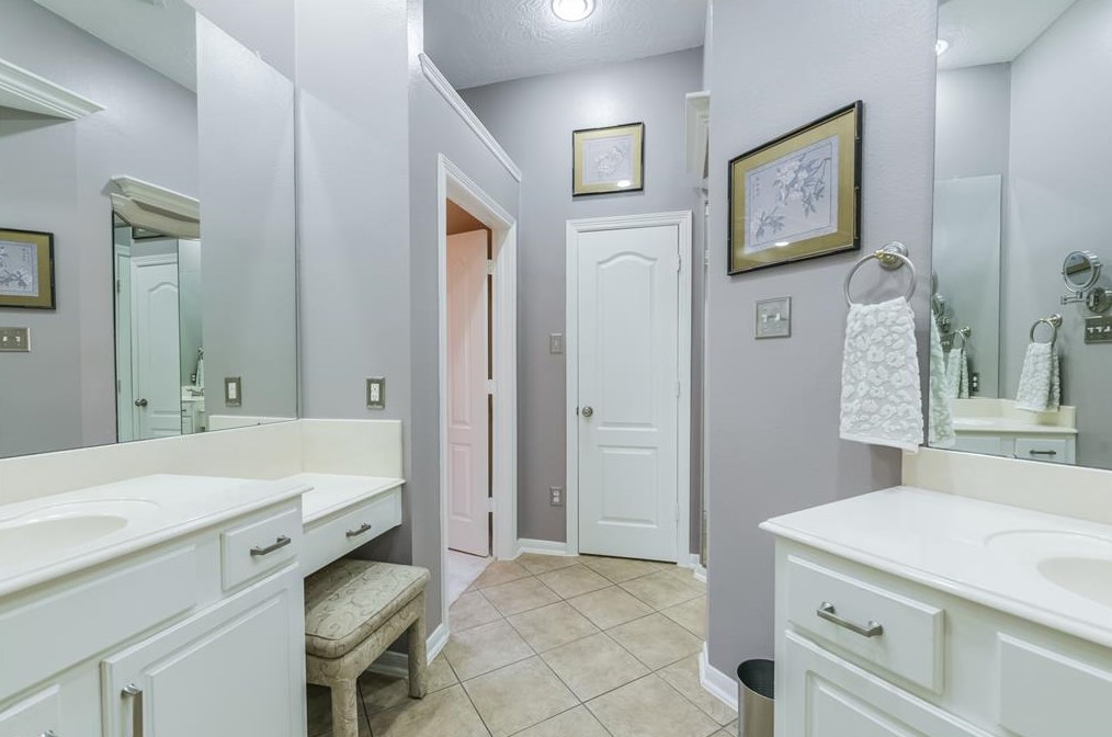 17731 Skyline Arbor, Houston TX  77094-1273 exterior