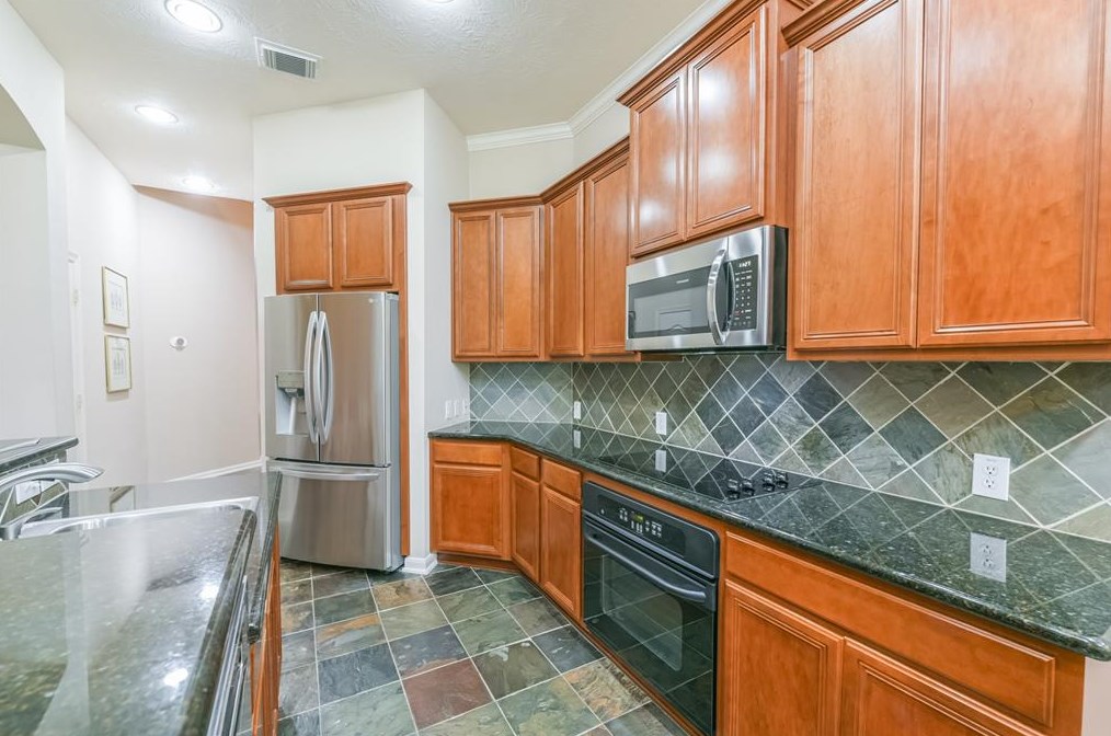 17731 Skyline Arbor, Houston TX  77094-1273 exterior