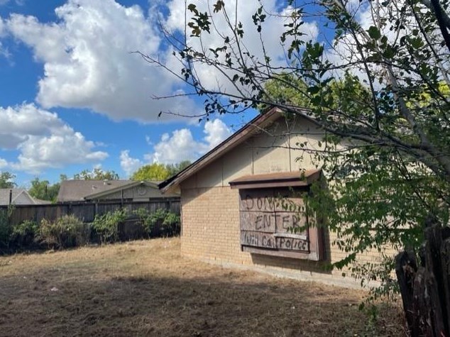 7819 Martin Wood Ln, Houston TX 77086-2425 exterior