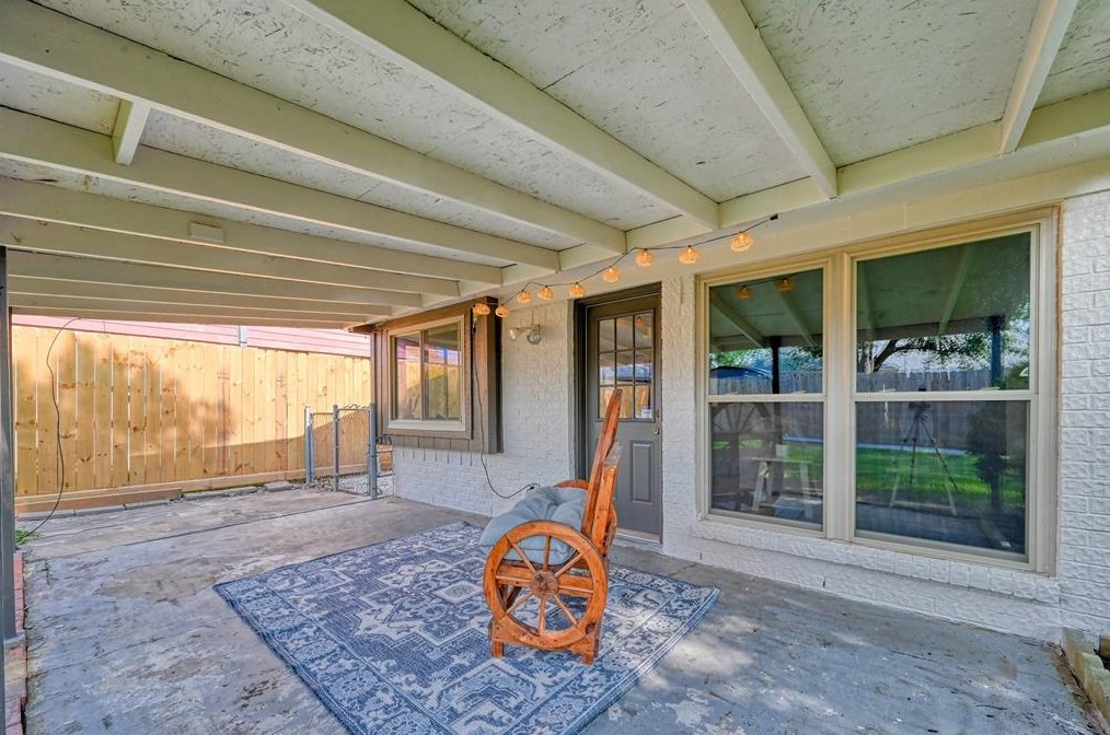 6111 Egypt Dr, Pasadena TX 77505-4017 exterior