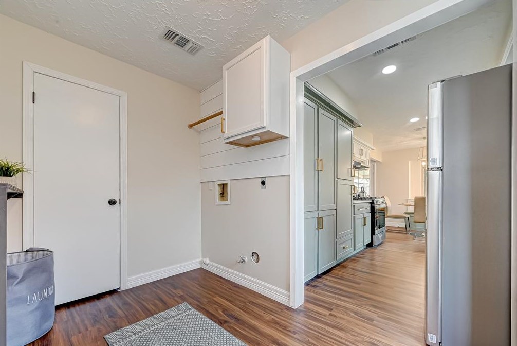 6111 Egypt Dr, Pasadena TX 77505-4017 exterior