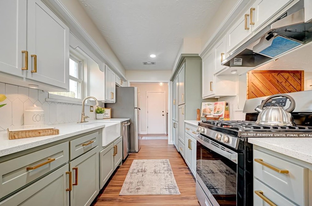 6111 Egypt Dr, Pasadena TX 77505-4017 exterior