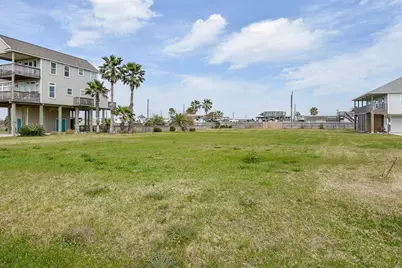 18203 Shaman Drive, Galveston, TX 77554 - Photo 4