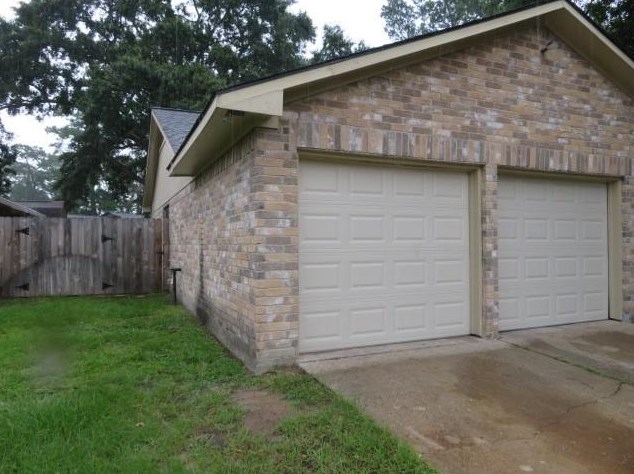 23102 Dew Wood Ln, Spring TX  77373-6905 exterior