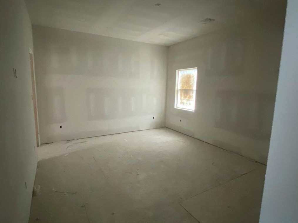 25 Forest Dr, Huntsville TX 77340-5676 exterior