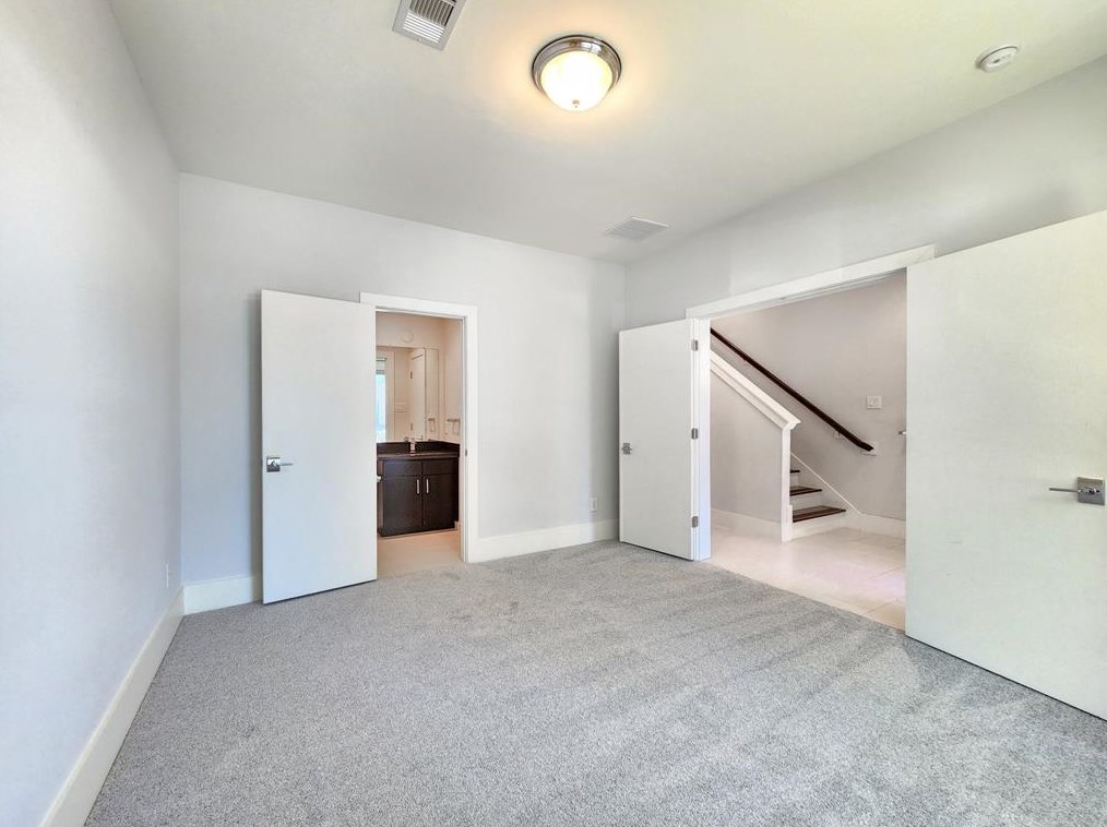 1719 Silver St, Houston TX  77007-3984 exterior