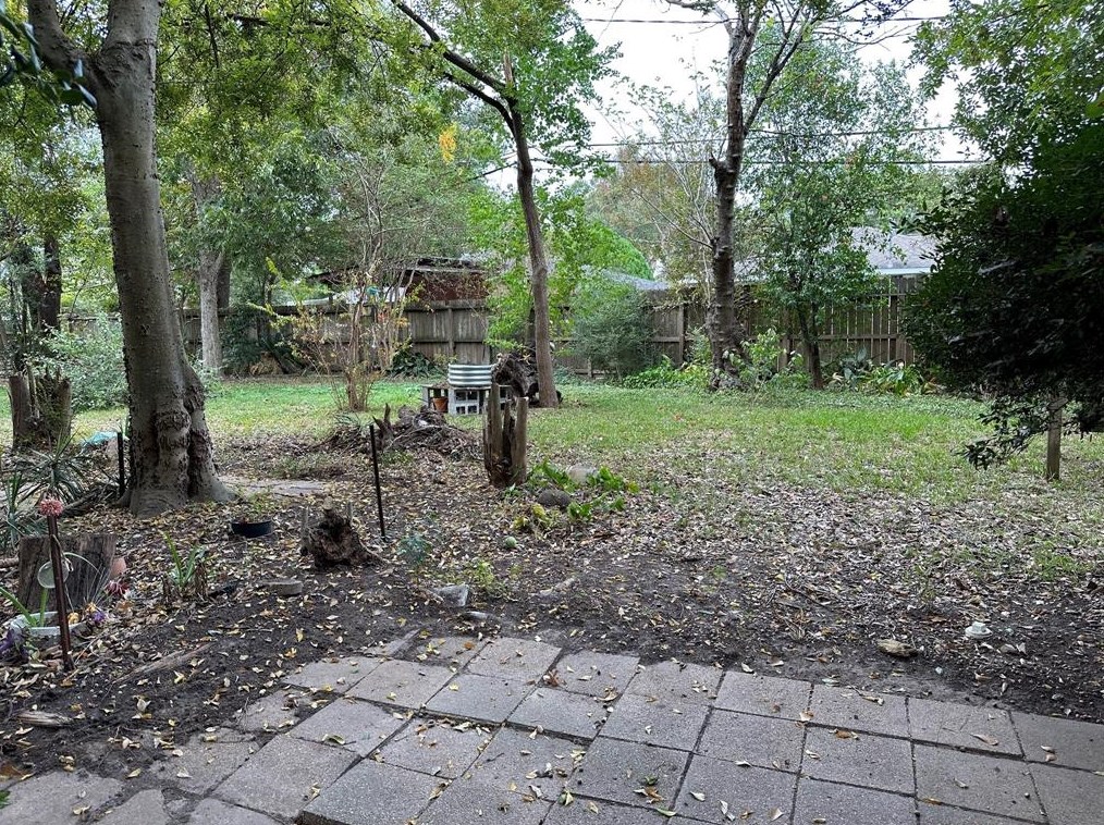 10419 Westray St, Houston, TX 77043-1823