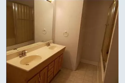 435 E Avenue J, Silsbee, TX 77656 - Photo 32