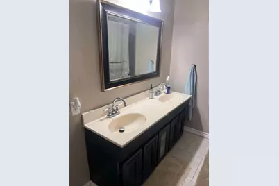 435 E Avenue J, Silsbee, TX 77656 - Photo 4