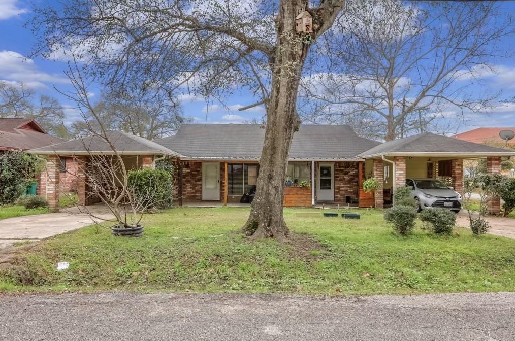 1013 Mccall Ave, Conroe, TX 77301
