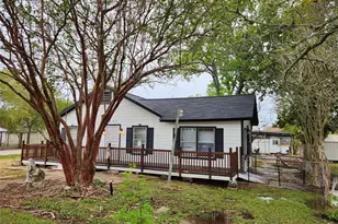 301 N Avenue D, Freeport, TX 77541 - Photo 4