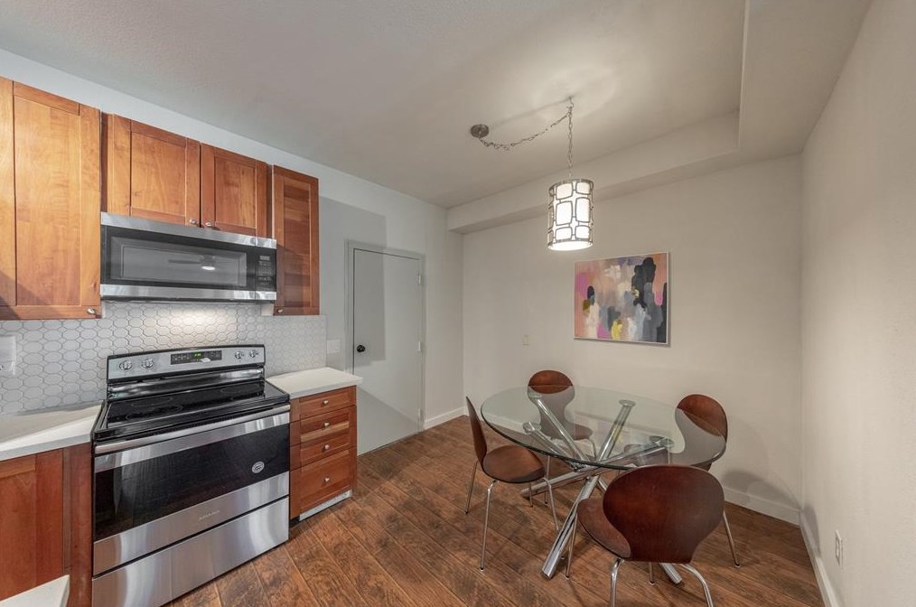 10811 Richmond Ave Apt 8, Houston, TX 77042