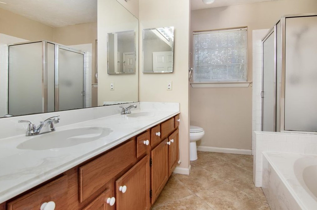 4251 Armand Vw Dr, Pasadena TX 77505-4469 exterior