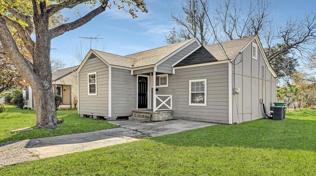 509 Ward Rd, Baytown, TX 77520