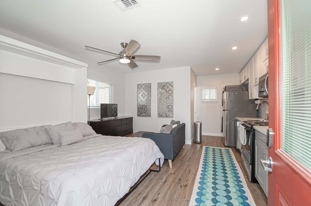 710-a Kipling St, Houston, TX 77006