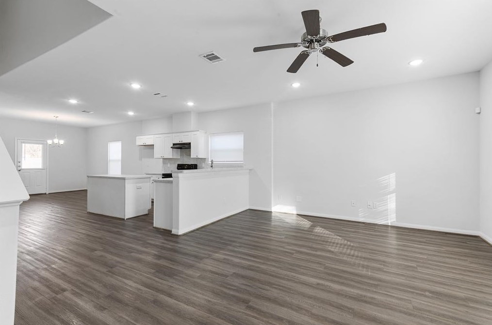 8825 Nyssa St, Houston TX  77078-2438 exterior