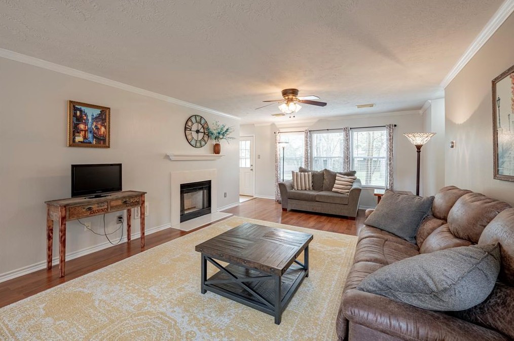 7118 Grant Dr, Magnolia, TX 77354-3125
