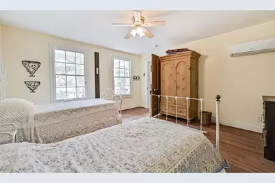 2622 Ursuline Street, Galveston, TX 77550 - Photo 40