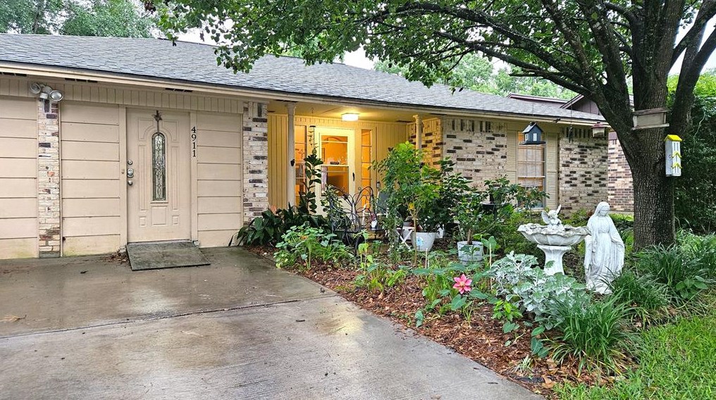 4911 Fox Hollow Blvd, Spring, TX 77389-3916