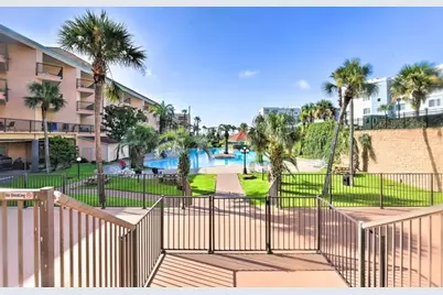 9520 Seawall Boulevard #147, Galveston, TX 77554 - Photo 18