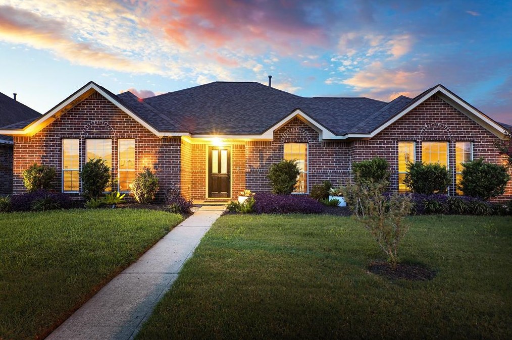 408 Scarlet Sage Dr, League City, TX 77573-6426