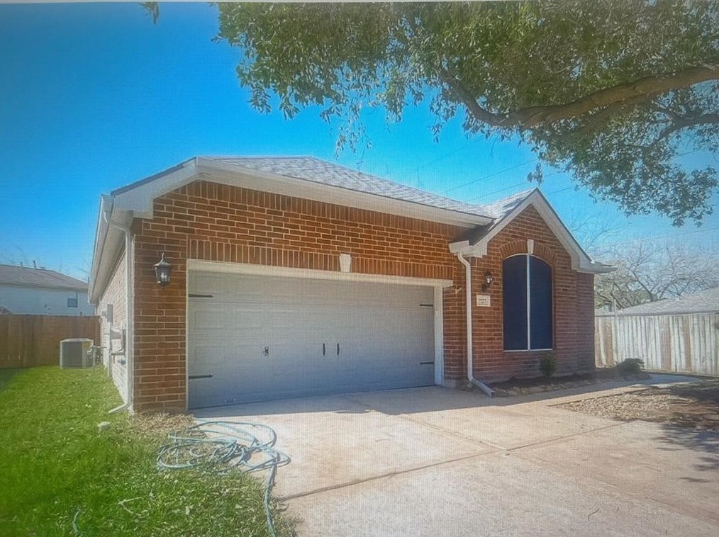 7227 Log Cradle Dr, Houston, TX 77041