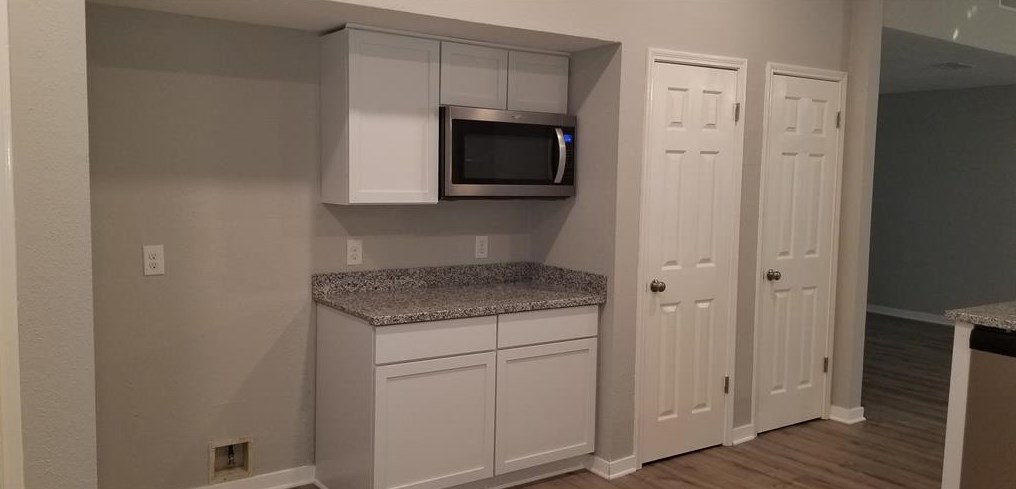 12707 Ashford Crk, Houston TX  77082-2145 exterior