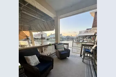 223 Easterly Drive, Tiki Island, TX 77554 - Photo 4