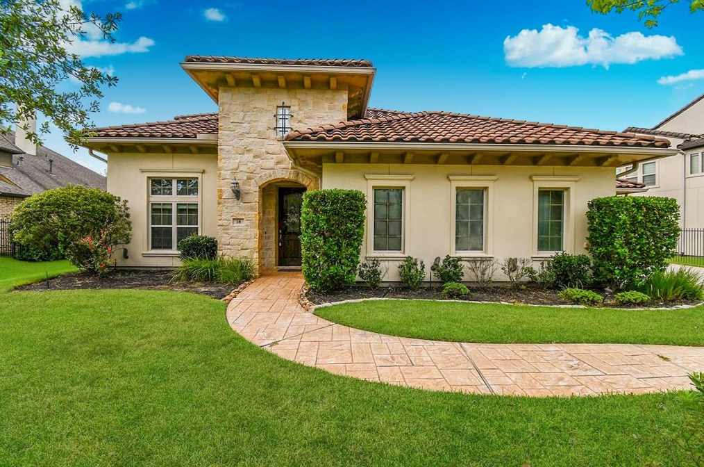 18 Marin Creek Pl, Spring, TX 77389