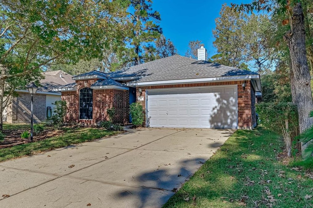 18 Wintergrass Pl, Spring TX  77382-3902 exterior