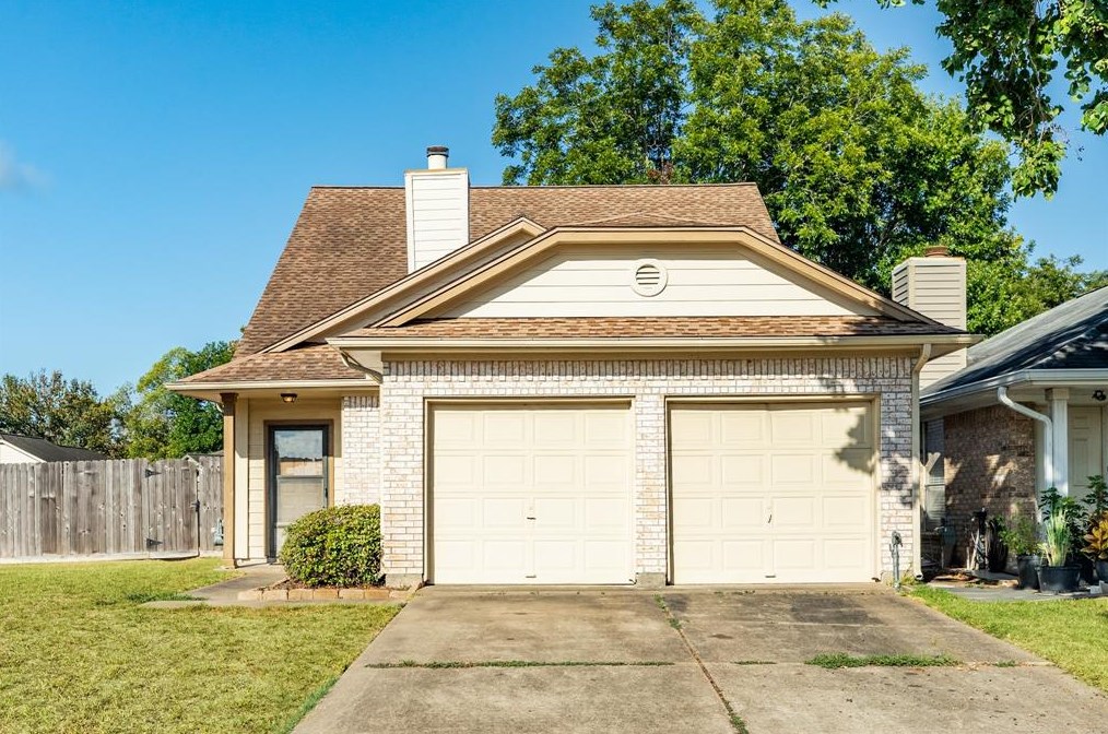 217 Almond Dr, Richwood, TX 77566-5117